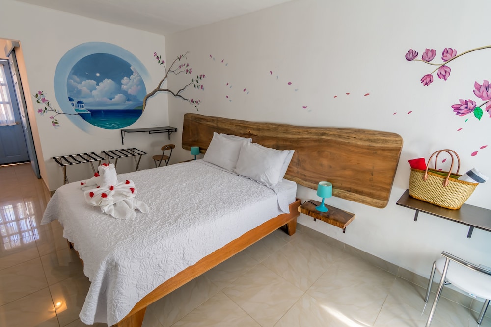 Club Ibiza - Party Hotel & Beach Club