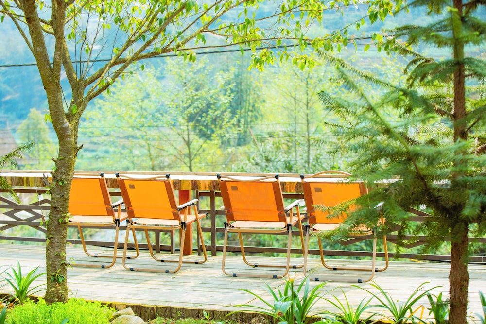 SaPa Village Retreat - Dine & Coffee