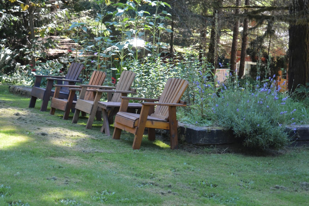 Copper Creek Inn at Mt Rainier