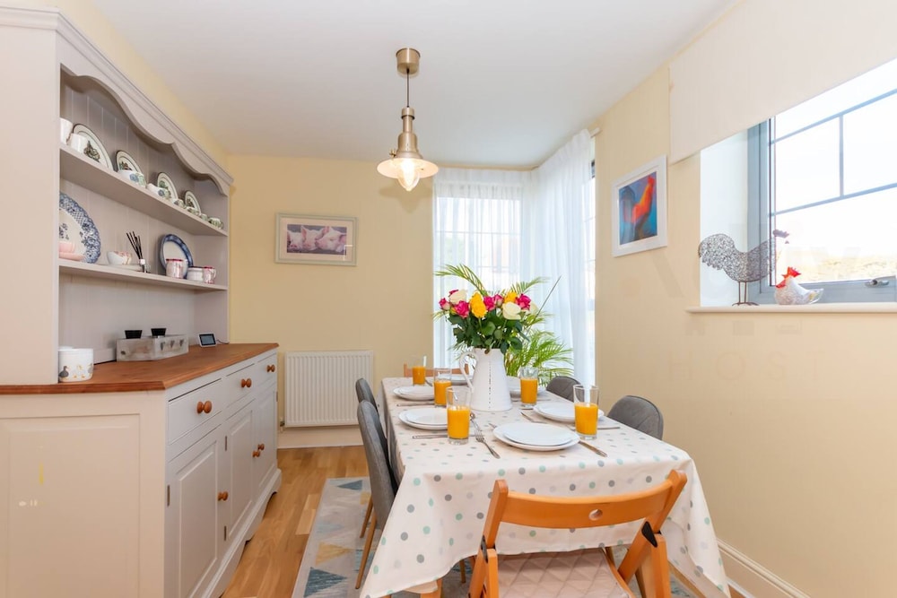 2 Bed Seapoint Birchington Escape By Adliv