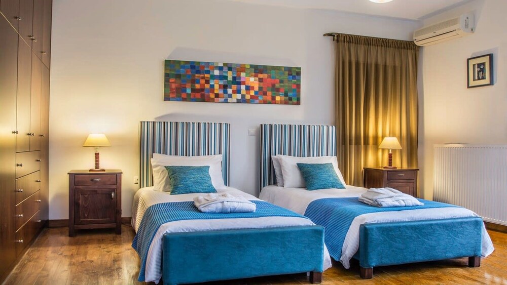 Chania Secluded Gem - Kallithea Private Pool Villa