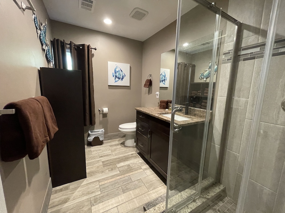 Forever Sunshine Ix - Weekly Beach Rental 9 Bedroom Apts by Redawning - Image 2