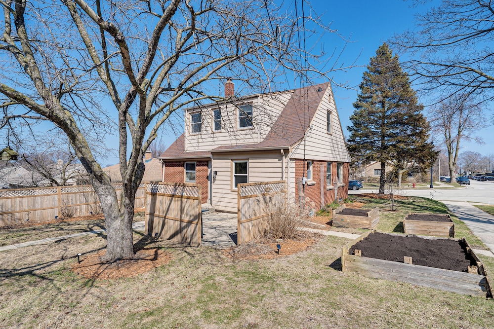 6 Mi to Summerfest Park: Home w/ Game Room!