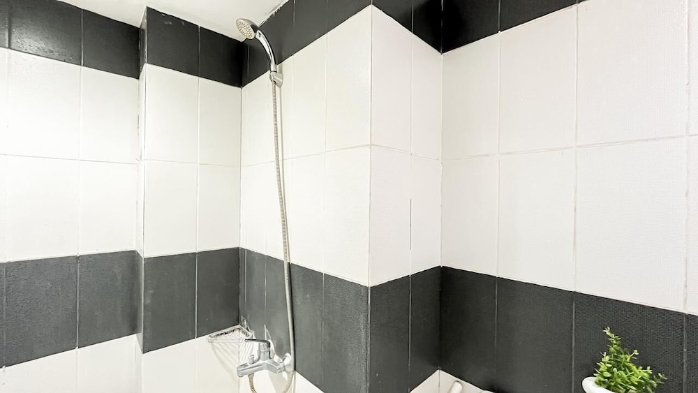 Scandinavian Minimalist 2Br At Cinere Bellevue Suites Apartment