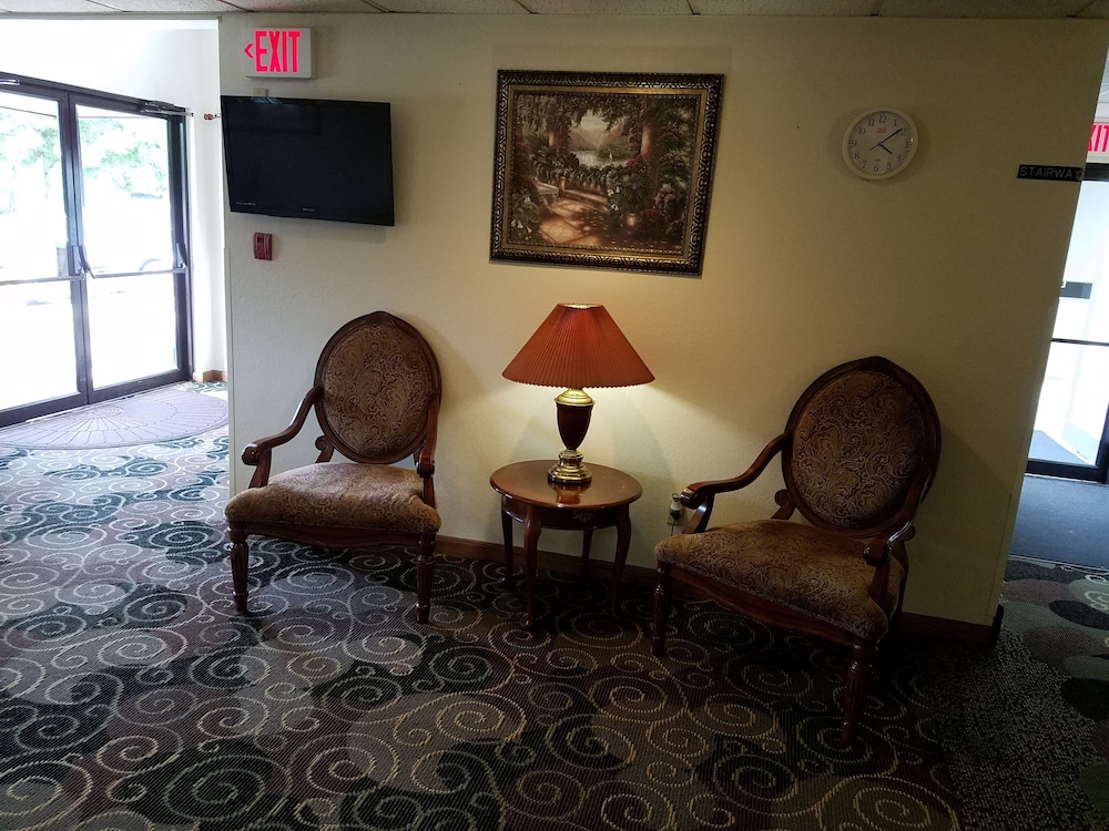 Auburn Inn view 2