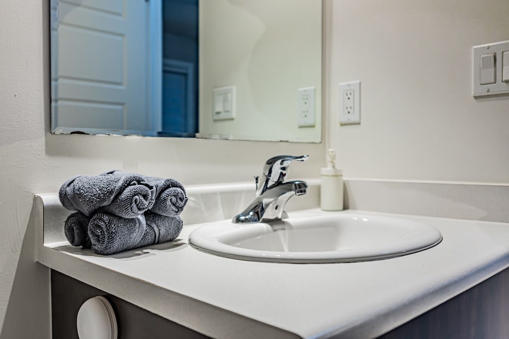 Milton boutique Home