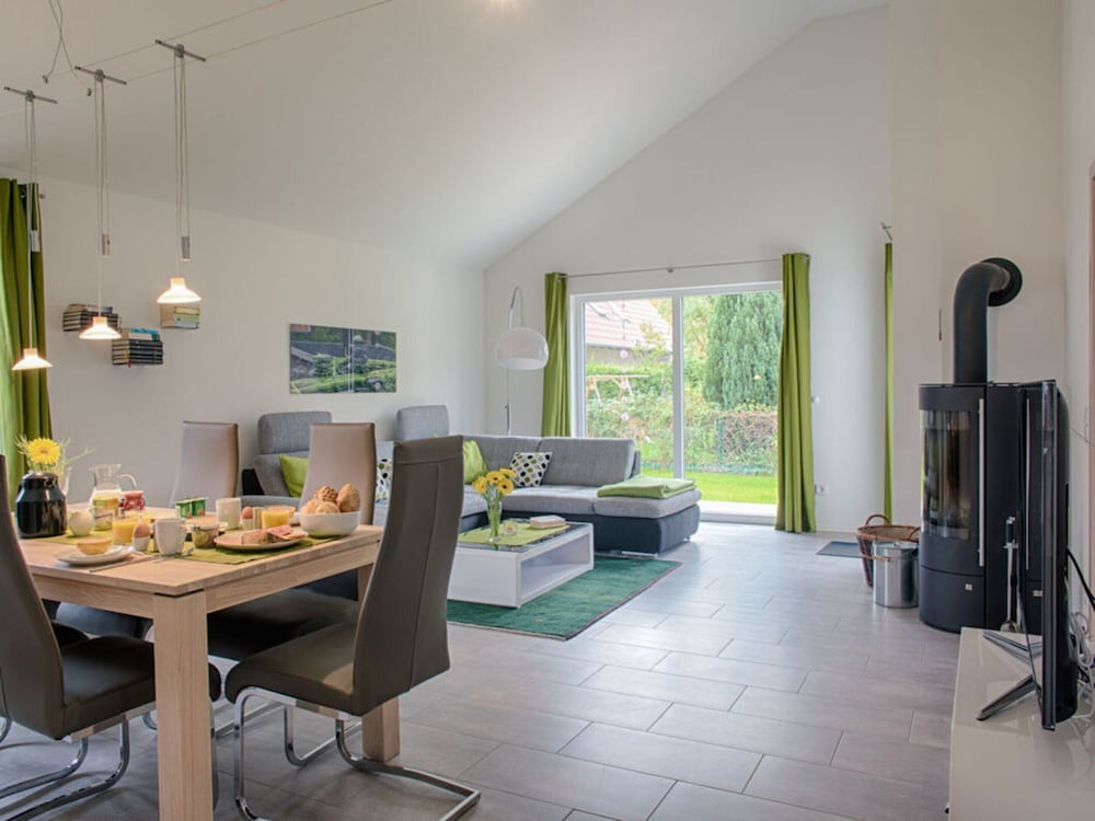 Amselgrun Modern Retreat
