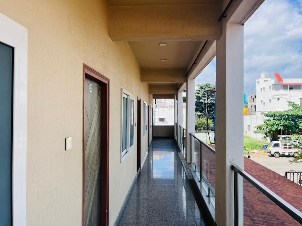 HOTEL KABAB JUNCTION
