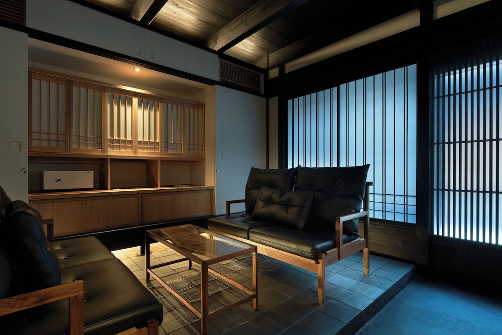 KIRAKU KYOTO RINPA