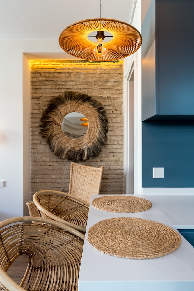 Honest Sevilla Hotel 39