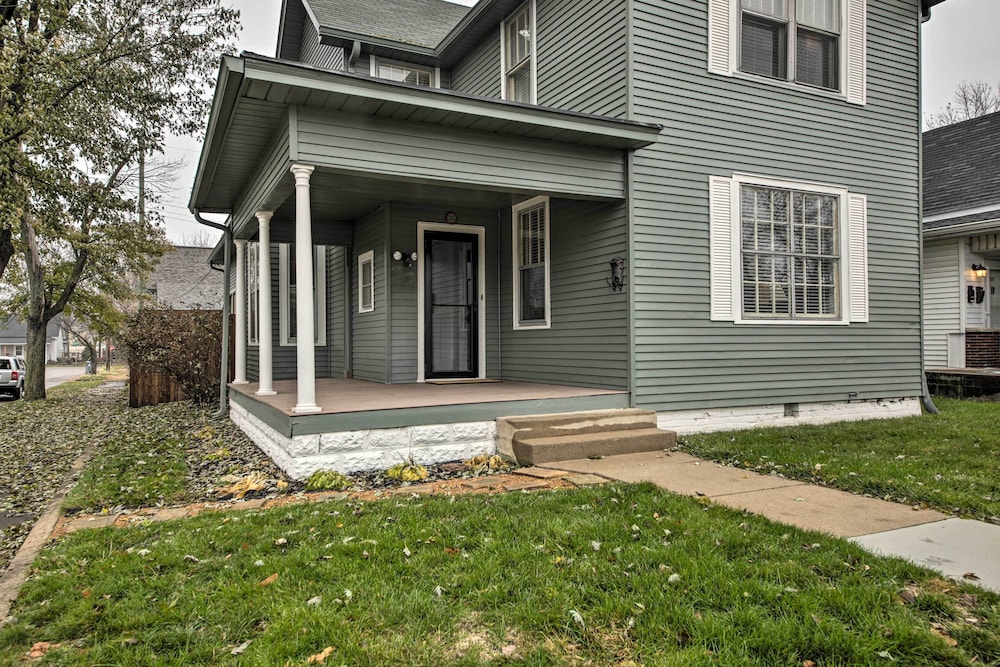 Historic Noblesville Home: Walk to Downtown Shops! view 4