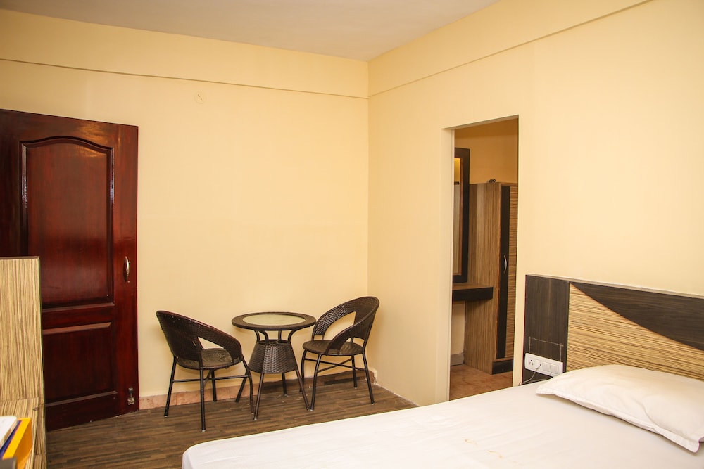 DeSantosh Residency