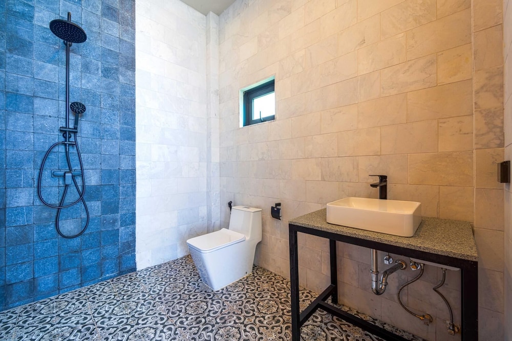 Luxury Large 3 Bedroom Pool Villa (KH-C5)