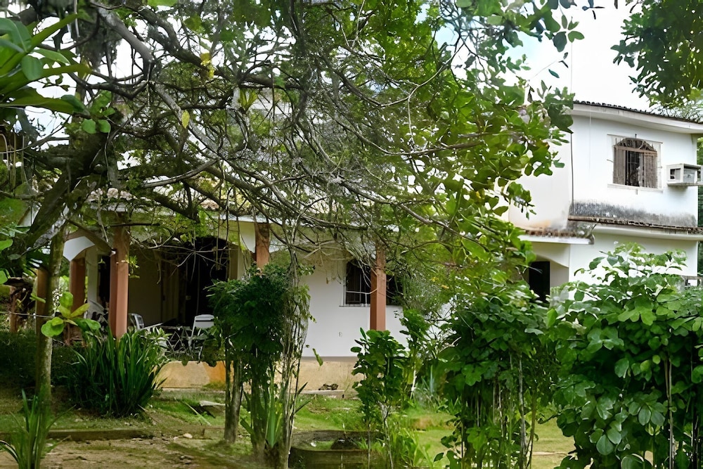 Aconchegante Sítio em Aldeia com Piscina