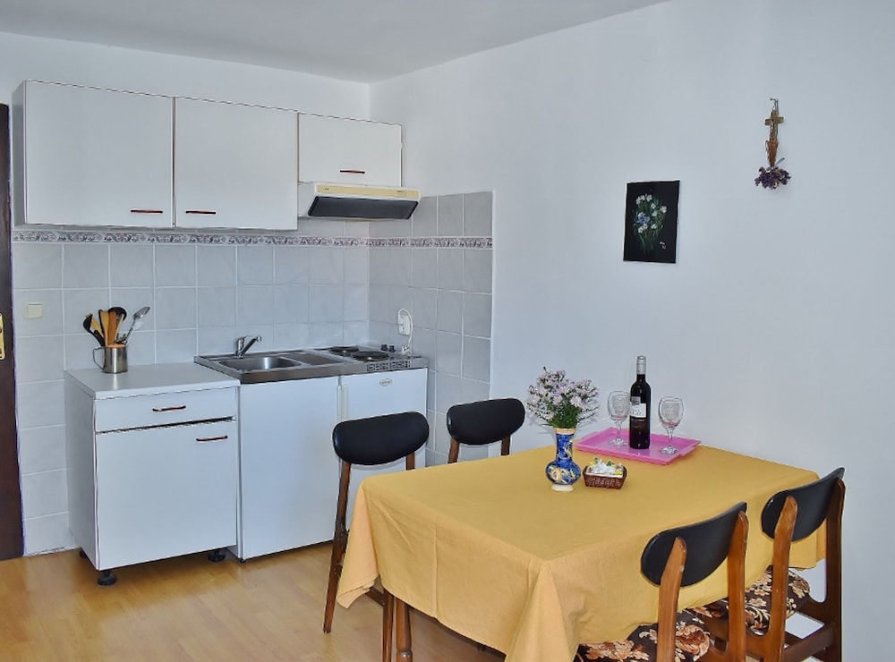 Apartments Jug