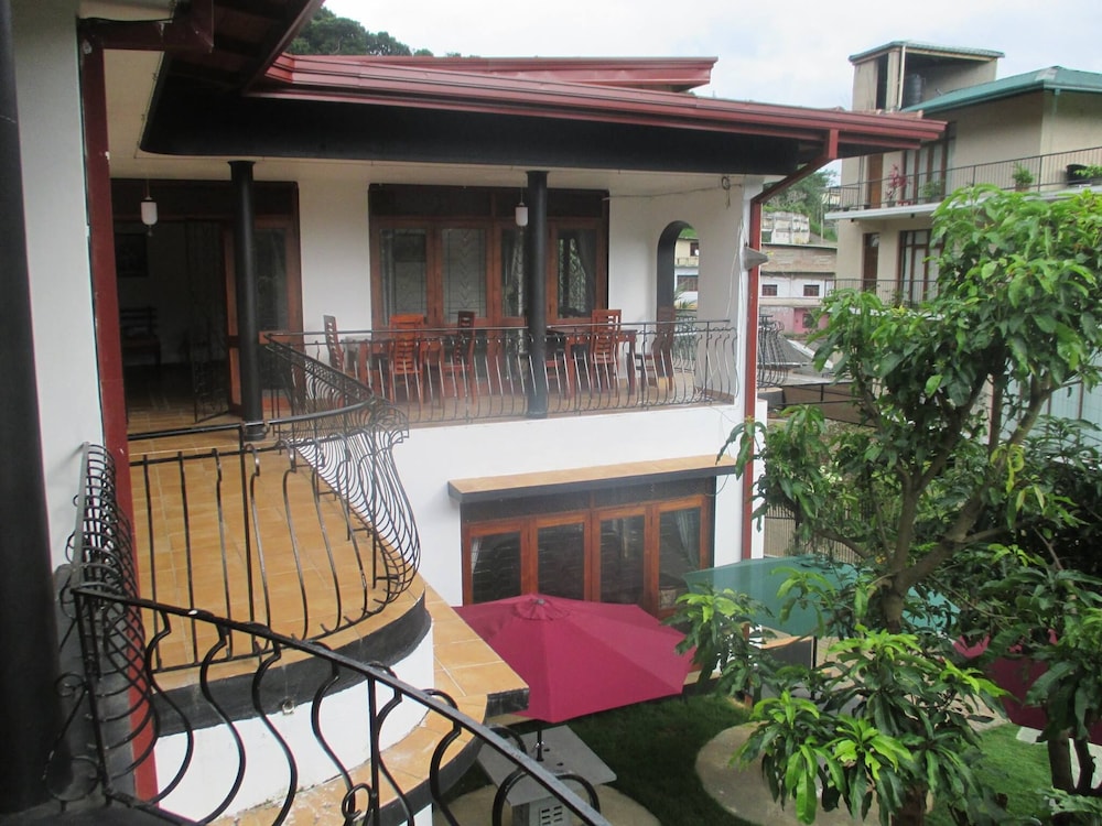 New Kandy Residence