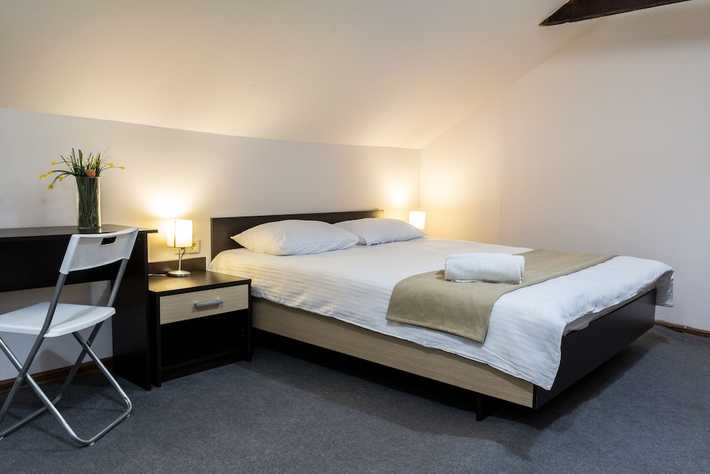 Makarov Hostel