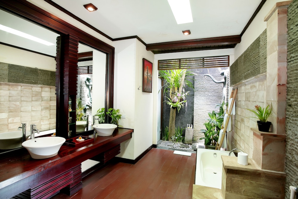 The Bali Dream Suite Villa Seminyak