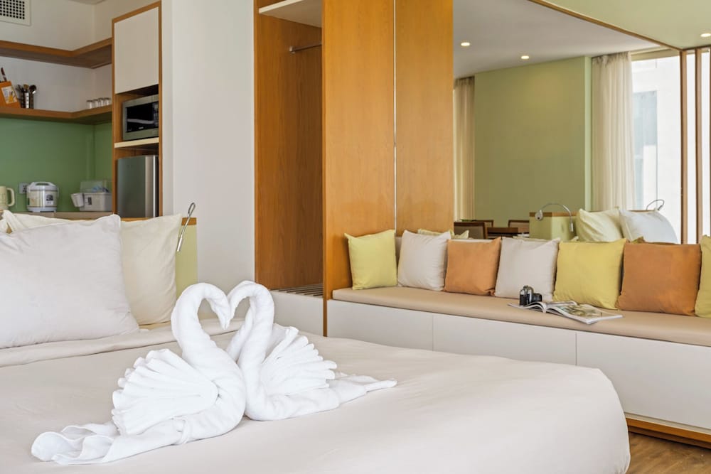 Signature Luxury Village