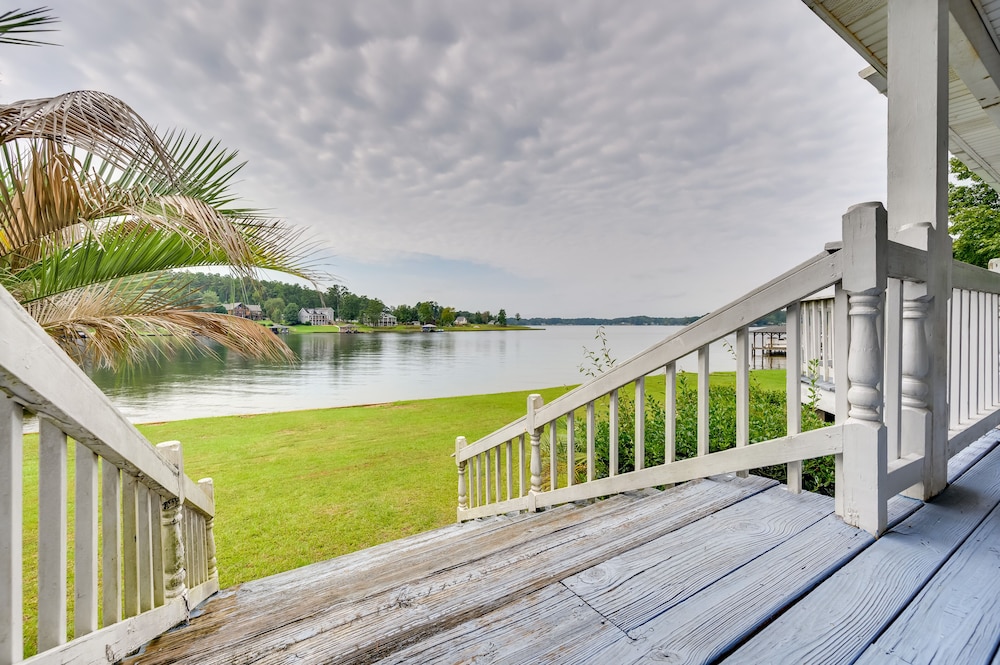 Milledgeville Vacations - Waterfront Sparta Retreat w/ Dock, Deck  Grill - Property Image 5