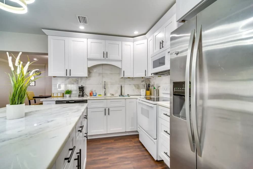 Home Close to Saint Pete Pier new Spacious