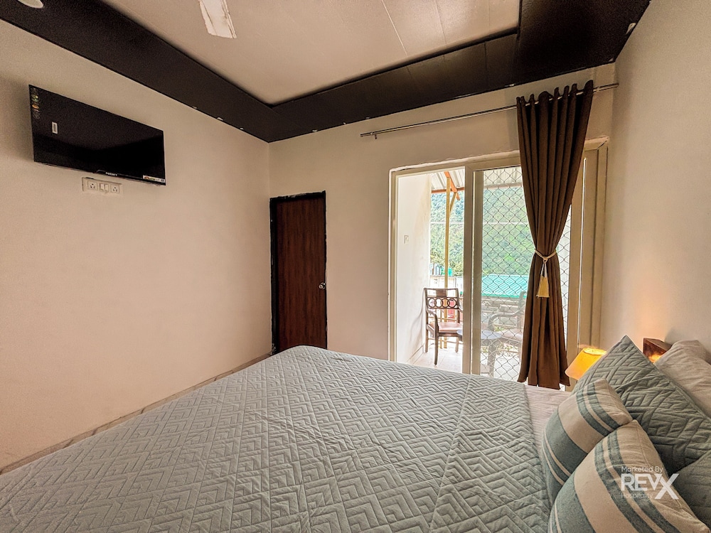 The Sona Heli Resort