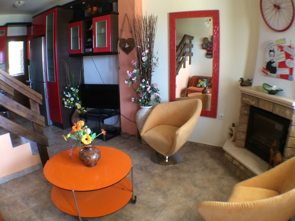 Sweet n' Cozy Maisonette view 5