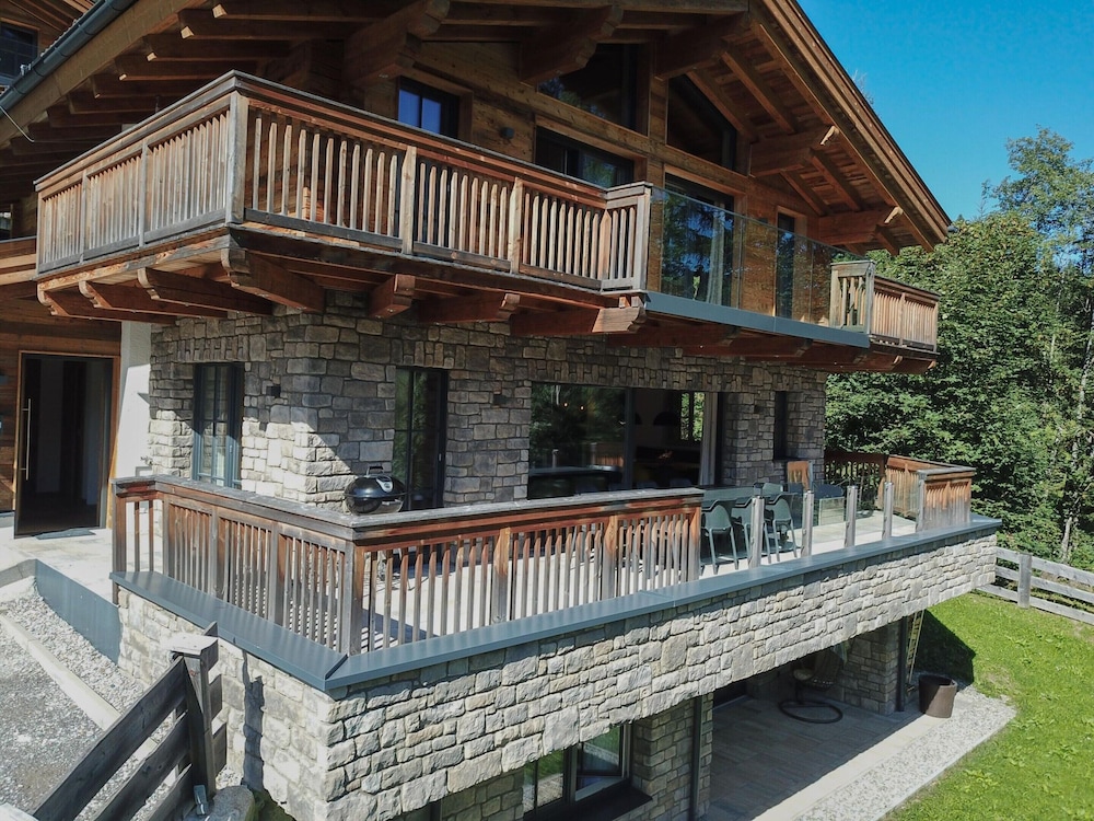 Chalet in Saalbach With Panoramic Sauna