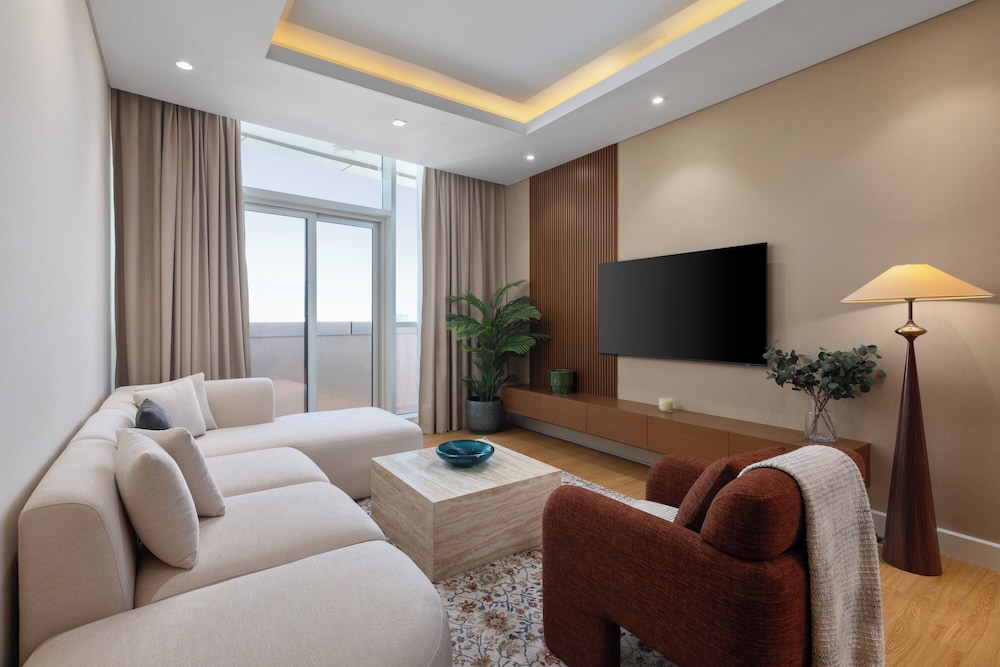 Maison Privee - Chic Downtown Living w/ Dubai Cityscape Views