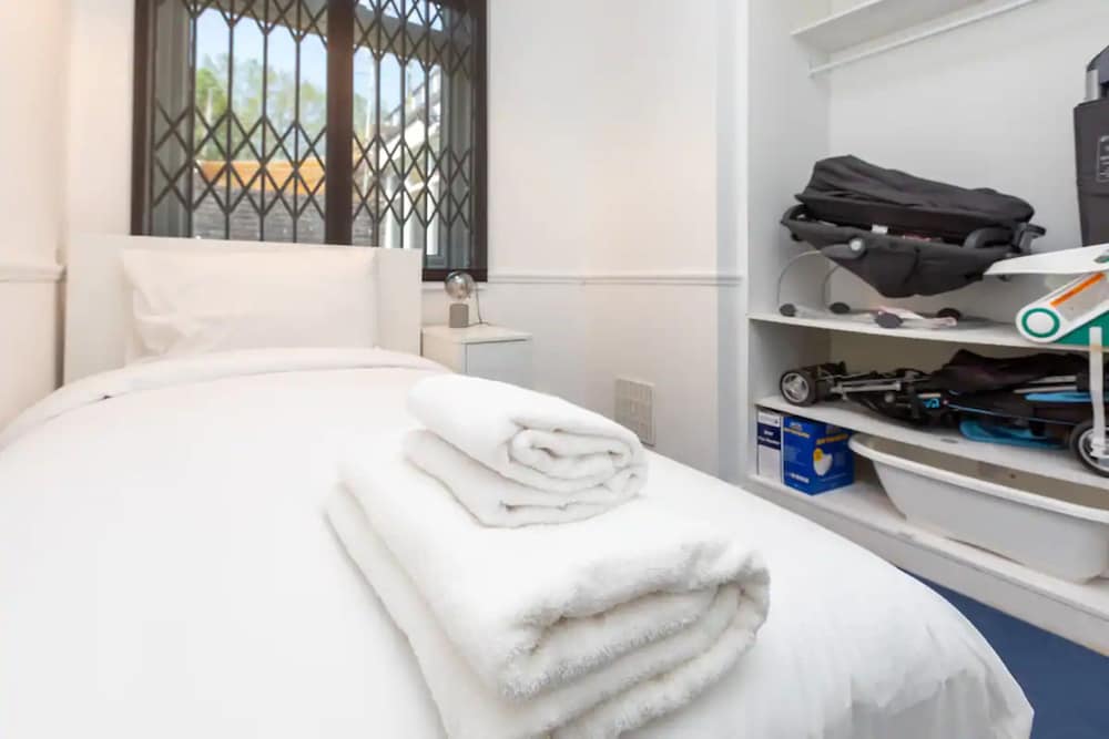 Spacious & Welcoming 4BD House - Kennington