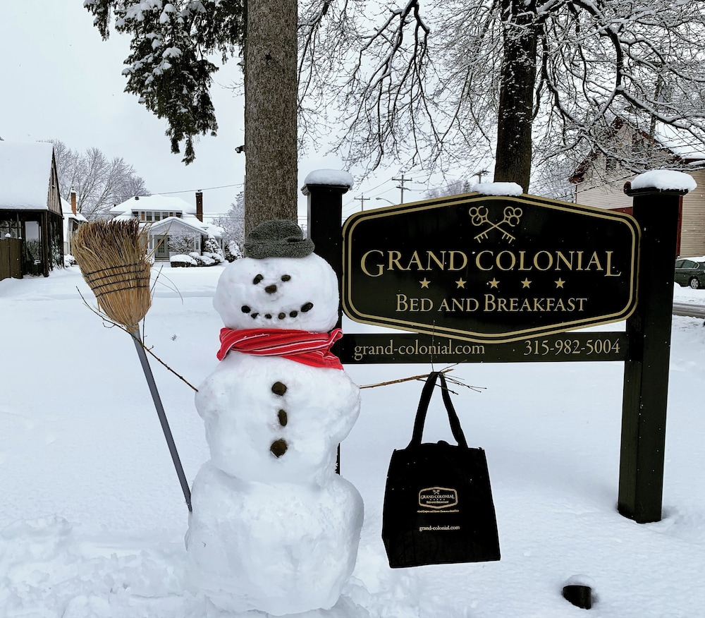 Grand Colonial B&B