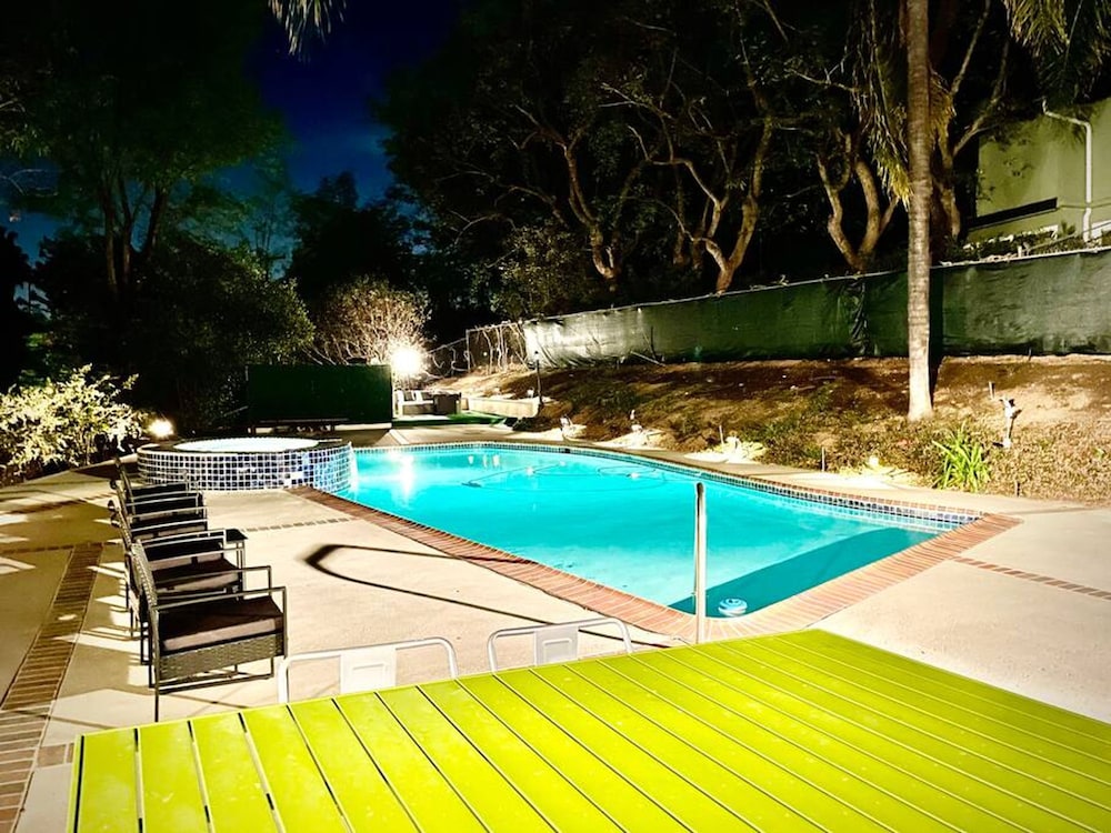 Pacific Dreams Home in Calabasas