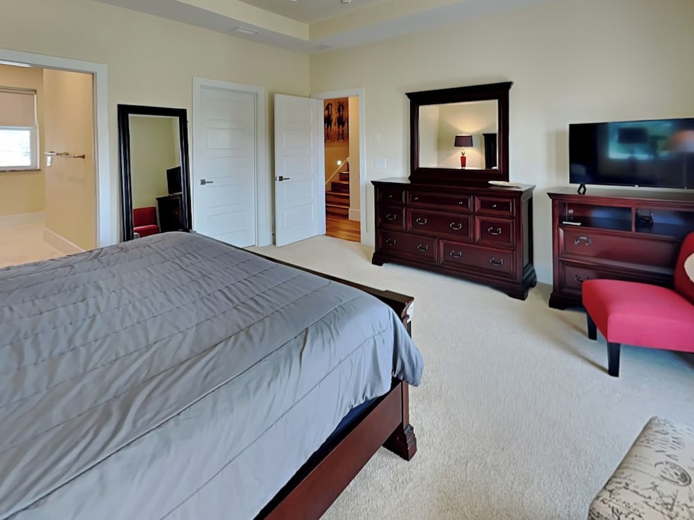 Atlantic Beach House by Distinctive Beach Rentals