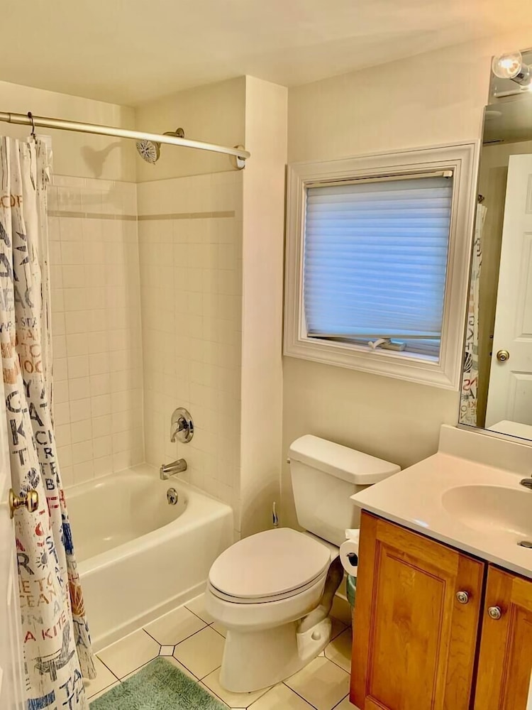 Christian Street 18B