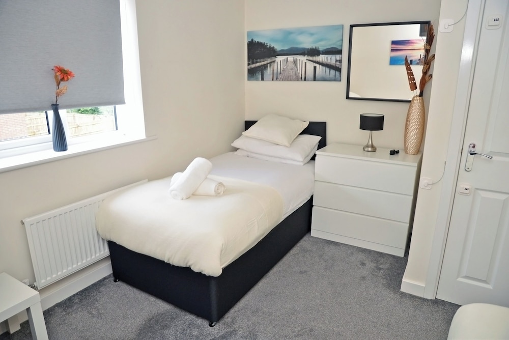 2 Bedroom Home-sleeps7,fast Wifi,near Altontowers