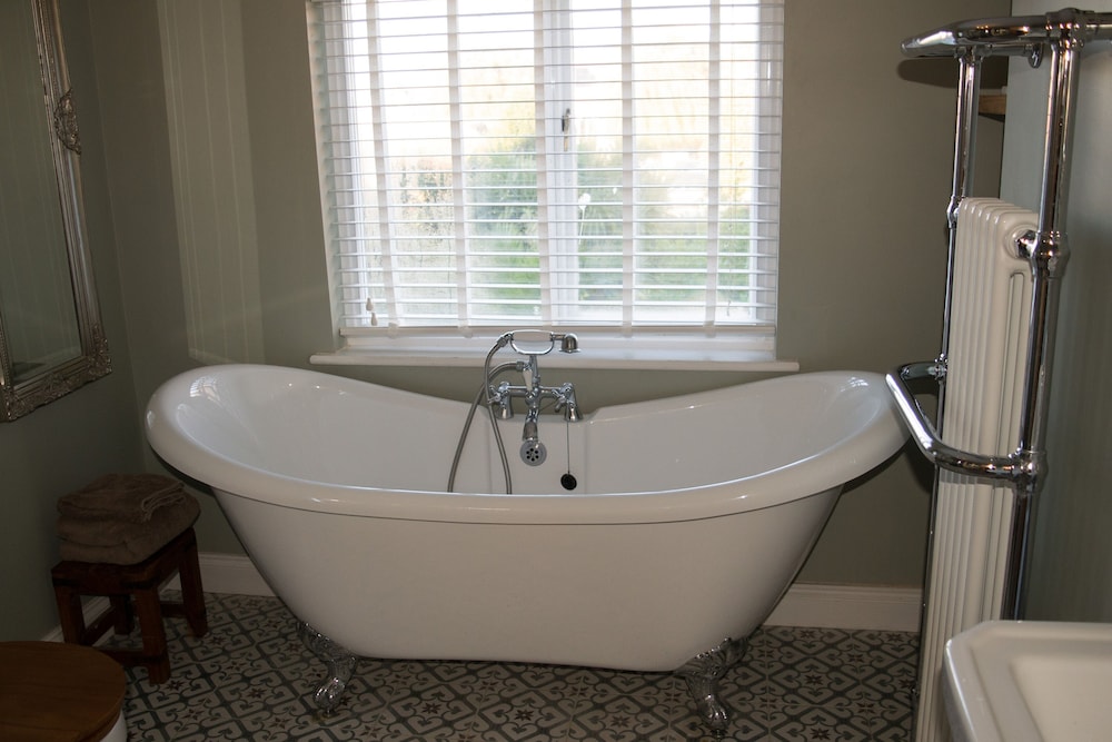 Delightful Cottage In Sandwich - One Bedroom