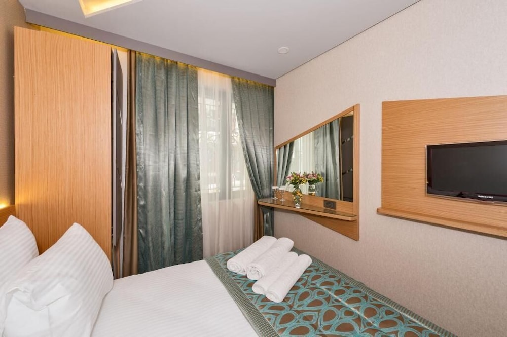 Genova Hotel - Image 29