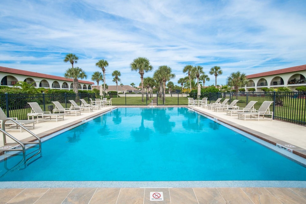 Ocean Club 38 view 3