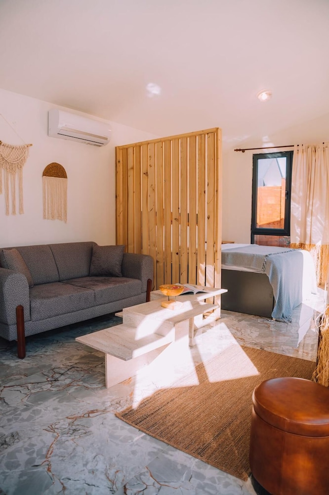 Monk Livingspace