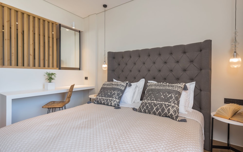 Eptanisos Beachfront Suites Zante photo 2