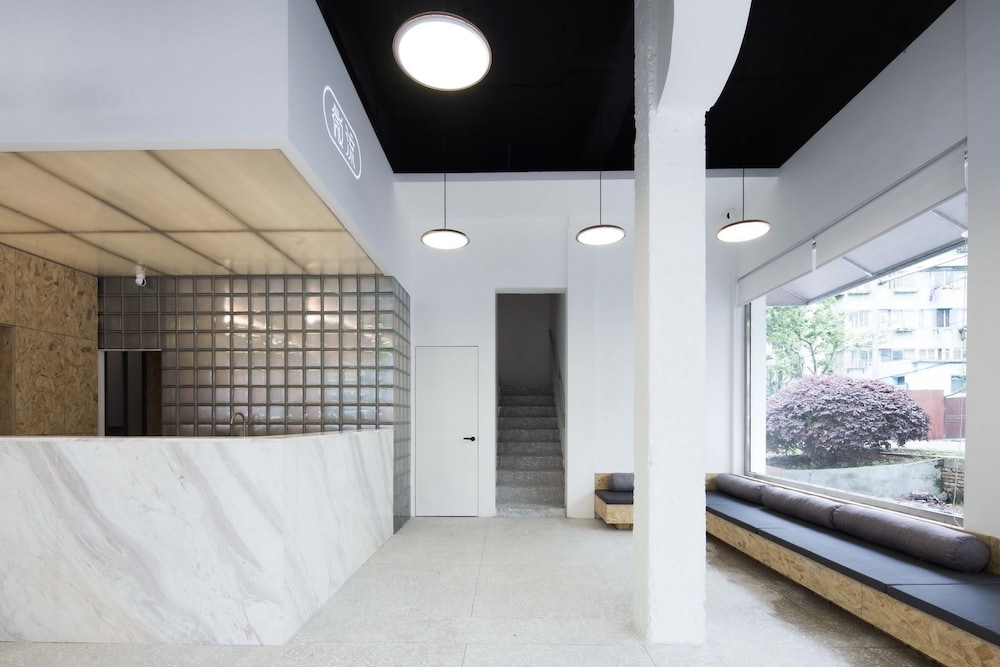 Weflow Hostel