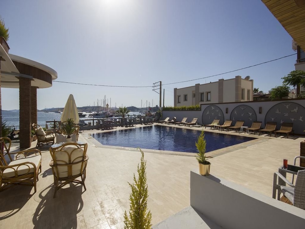 Akkan Beach Hotel - Image 40
