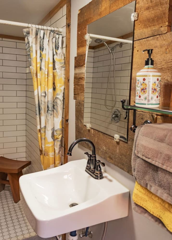 Columbine Roadhouse-4br Mountain Retreat Near Durango