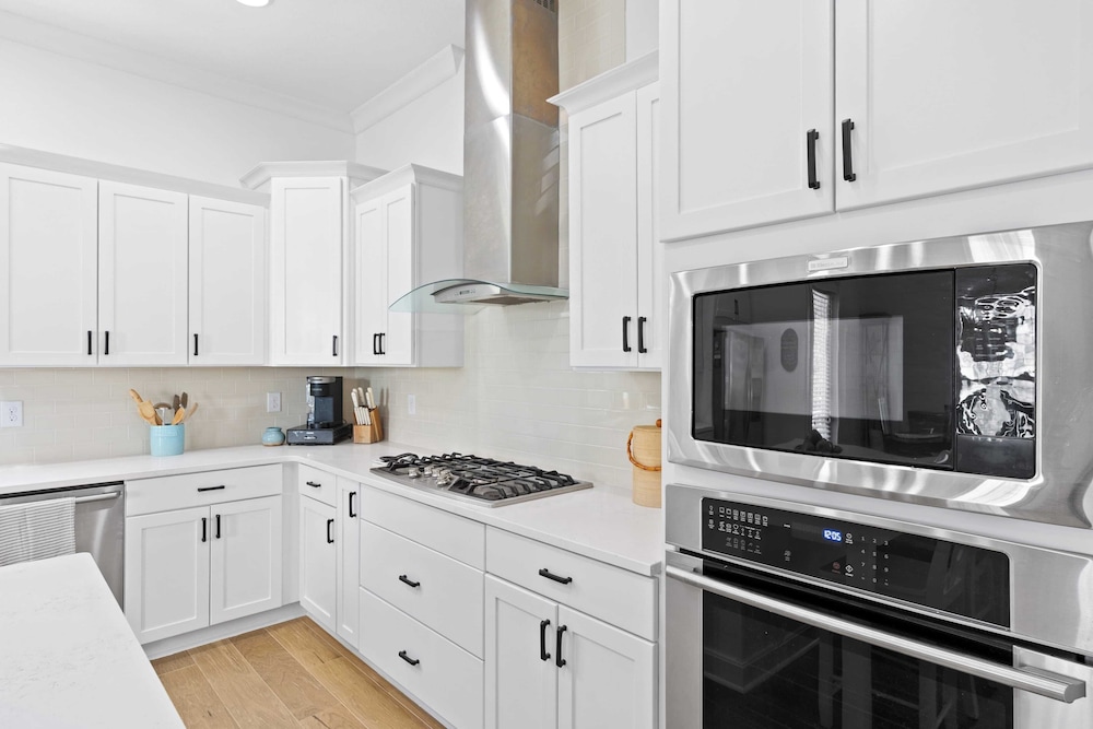 2 Homes in Inlet Beach by Avantstay Dock+lake Access, Saltwater Pool, Close to the Beach