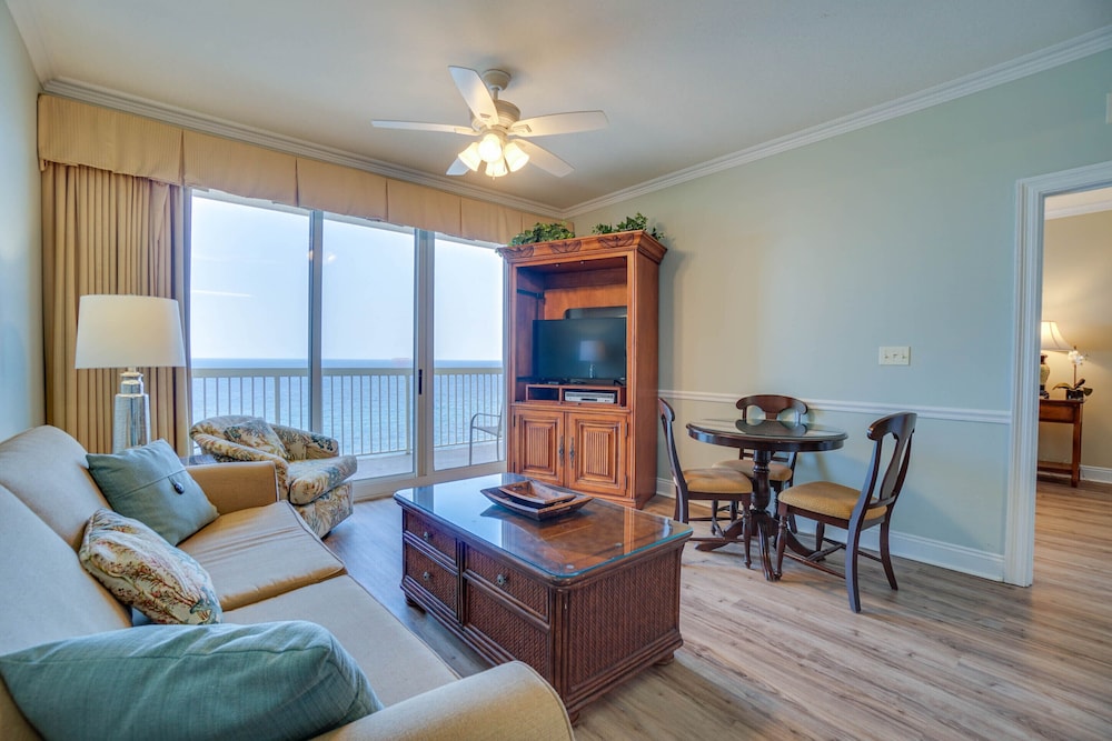 Calypso Beach Resort by Panhandle Getaways