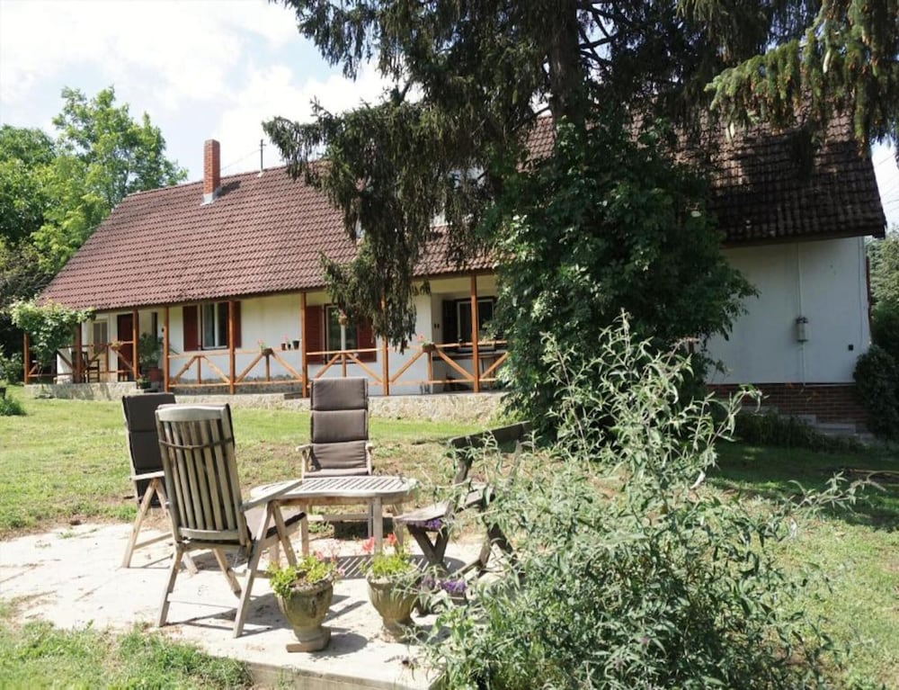 Apartment in Neuendorf Near Achterwasser