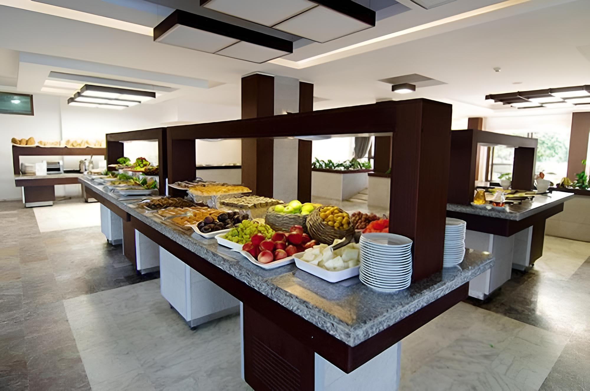Ladin Hotel