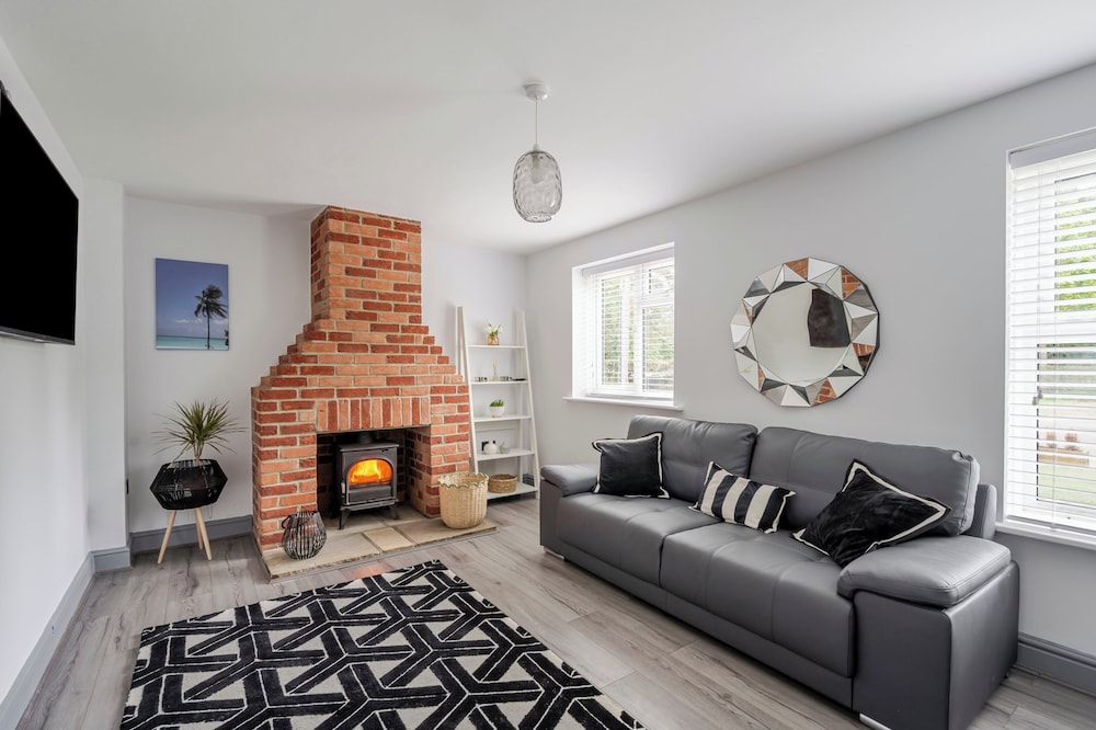Charming Detached House in Quiet Suffolk Village