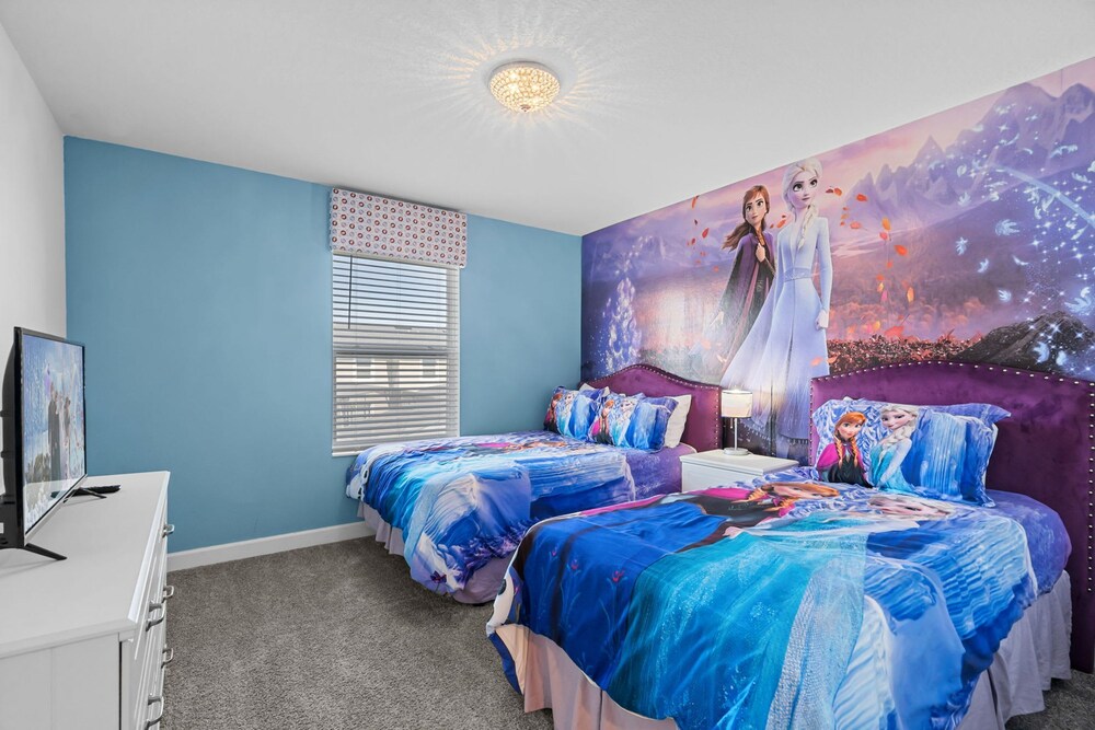 Stylish 4BR Home Near Disney With Themed Rooms