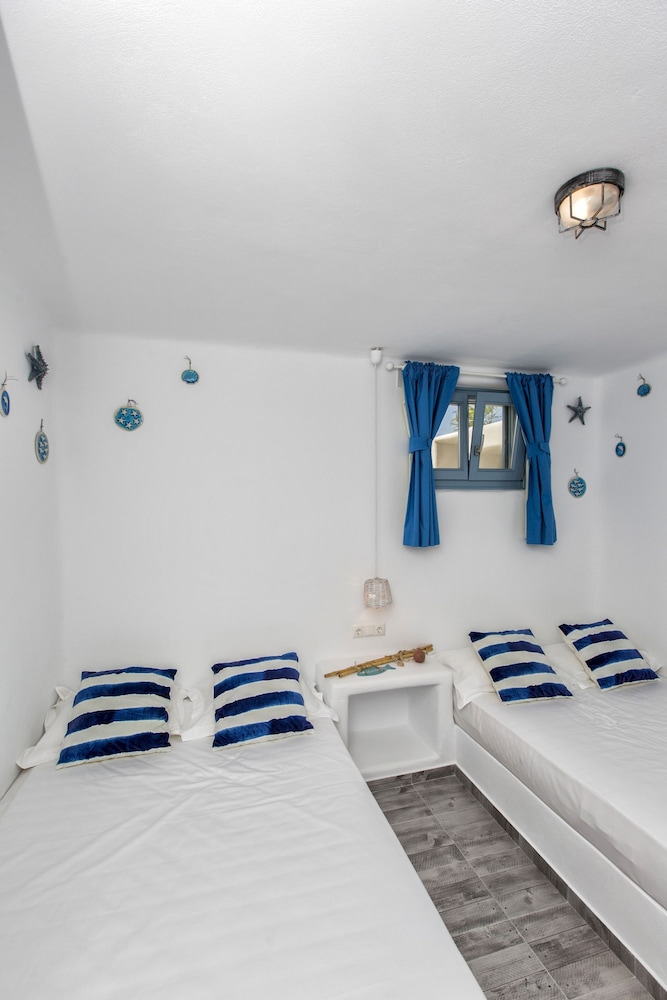 Perla Casa in Naxos With 3 Bedrooms and 2 Bathrooms